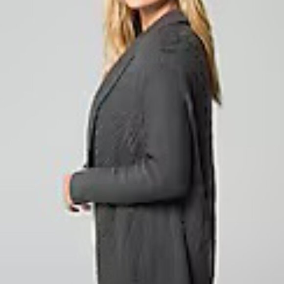 Pure Jill Curved-Hem Cabled Cardigan - Picture 3 of 6